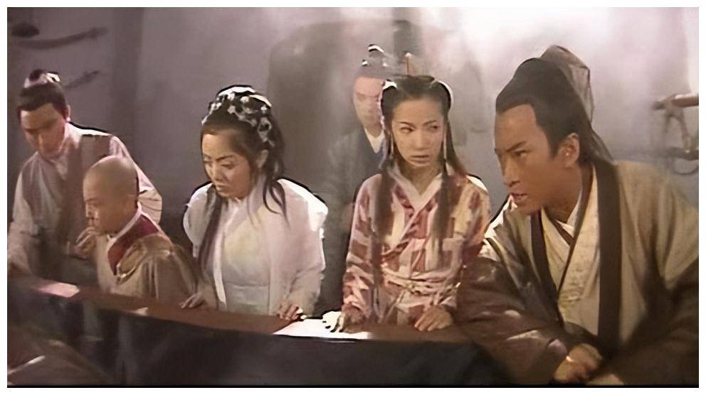 在战场上，有多少人是蠢死的？