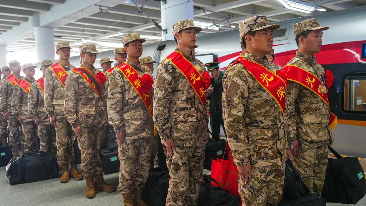 你的新起点，请入列！武警浙江总队迎来了2025年度首批新兵