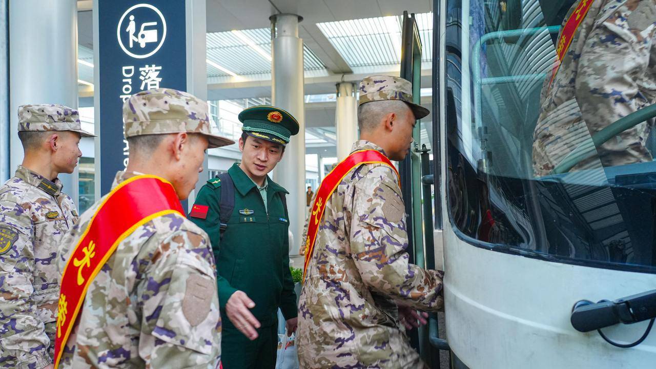 你的新起点，请入列！武警浙江总队迎来了2025年度首批新兵