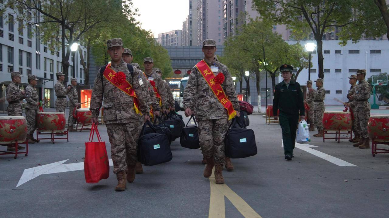 你的新起点，请入列！武警浙江总队迎来了2025年度首批新兵